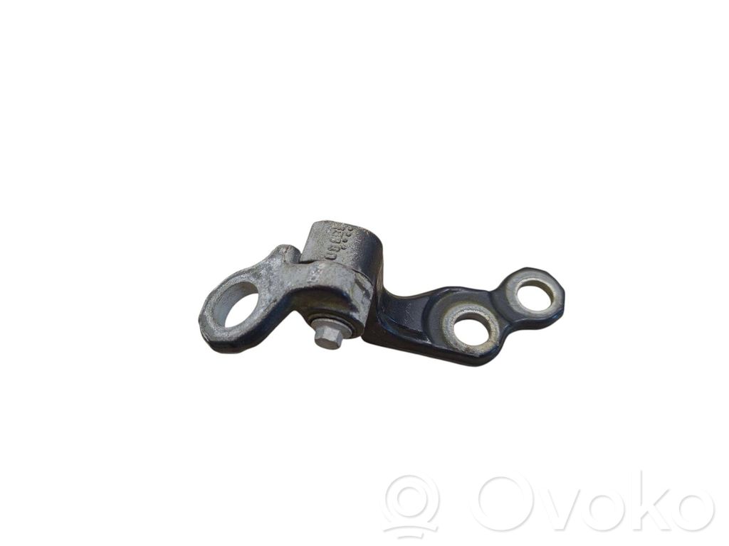 Ford Focus Bisagra inferior de la puerta trasera 