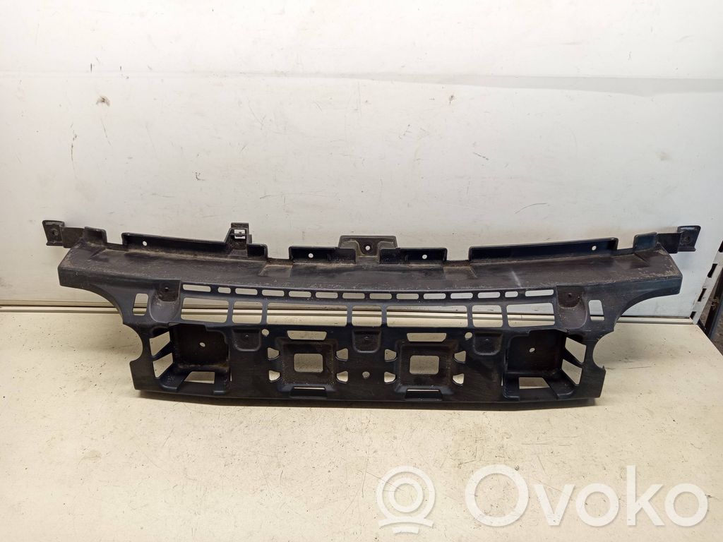 Jeep Grand Cherokee (WK) Etupuskurin kannake 