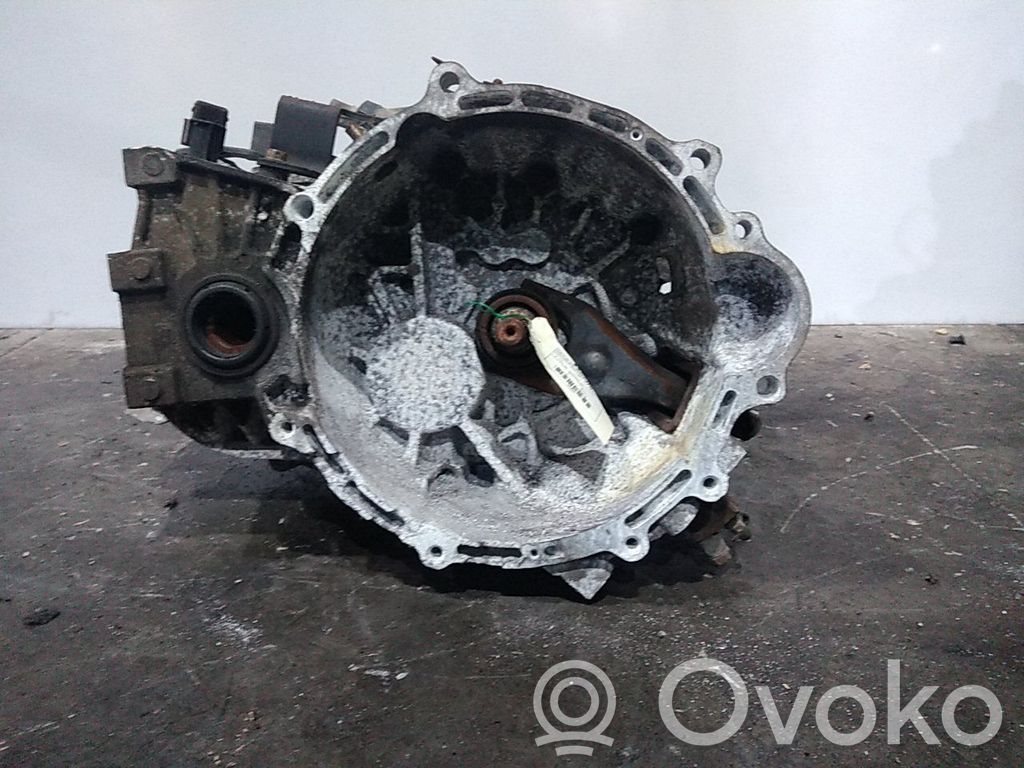 5 Gang Schaltgetriebe   S81763,5VELOCIDADES115CV