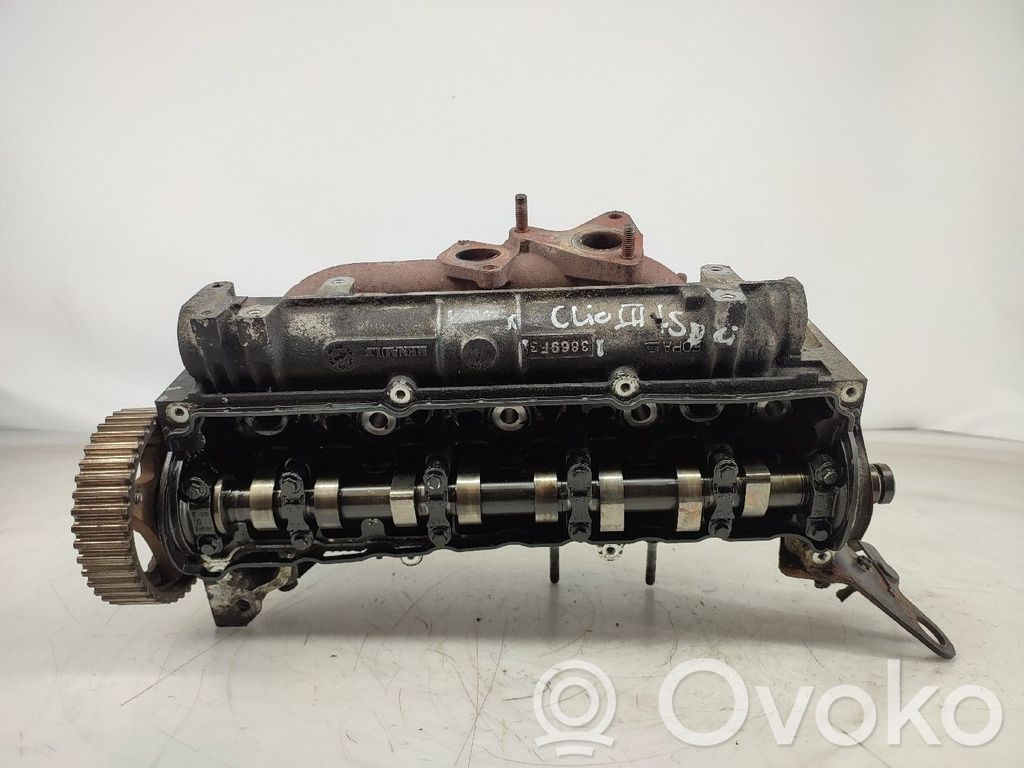 Engine head   3869F3