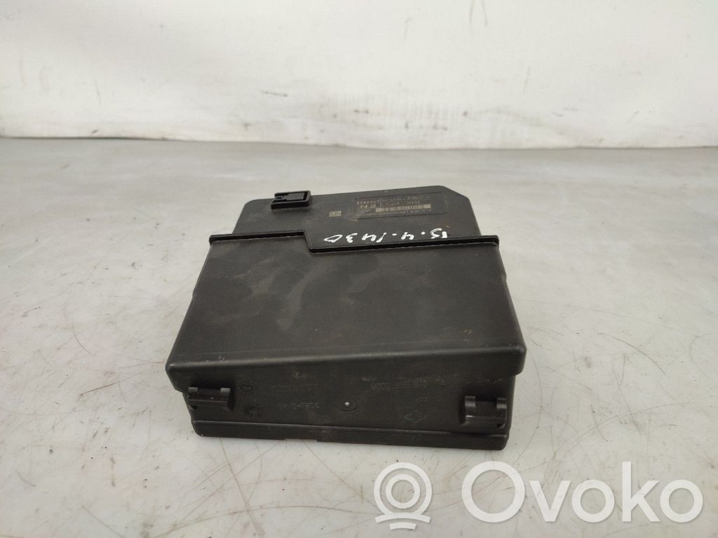 Unidad de control SAM   8201044235D,50J713F01,USMX61