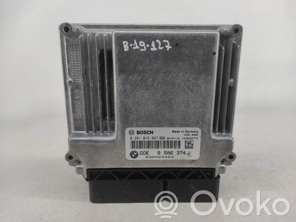 Variklio valdymo blokas   0281016067,030454423,850637401