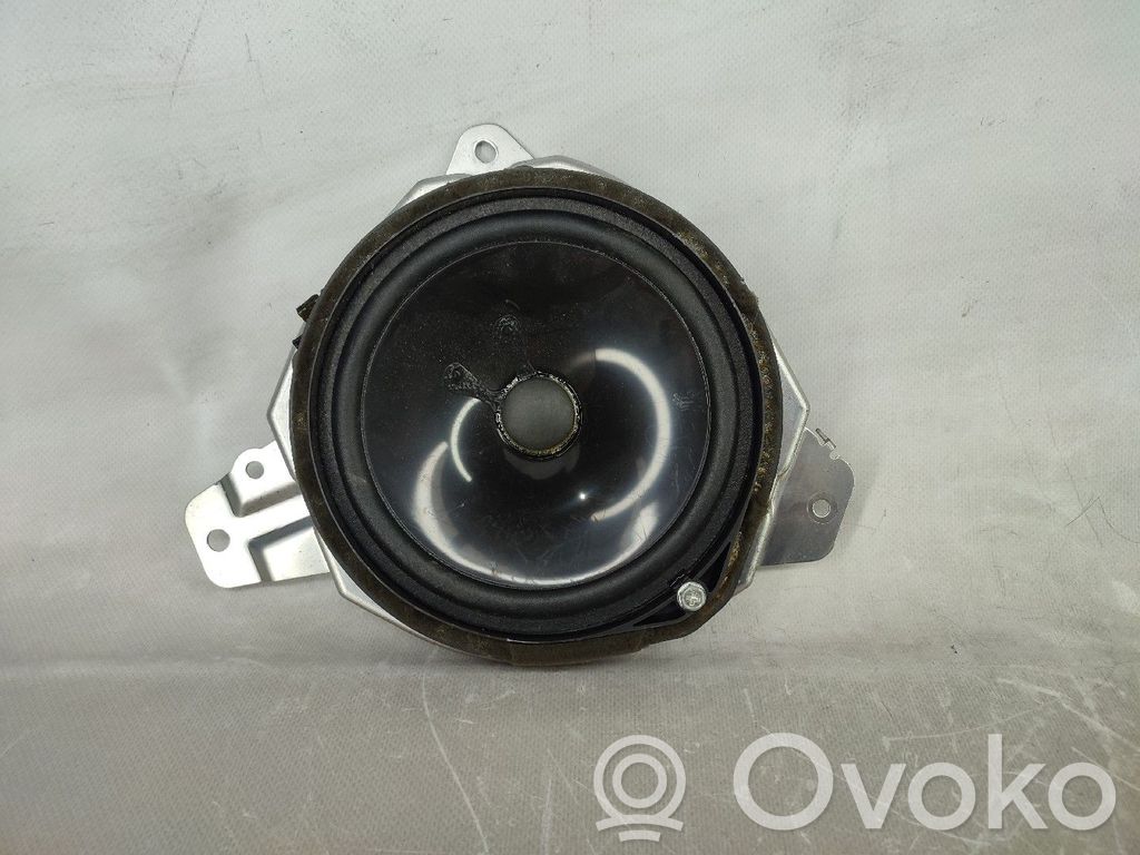 Altavoz del panel