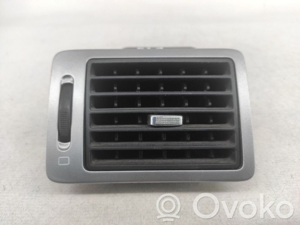 Grille d'aération centrale   9634499077