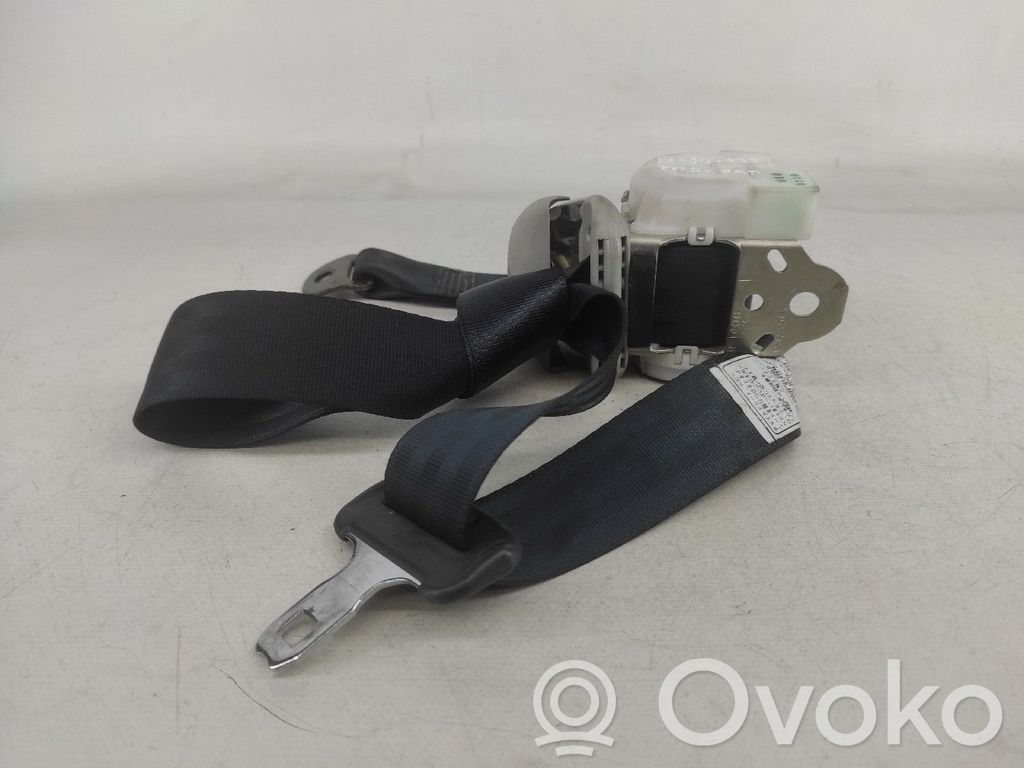 Toyota Corolla Verso E121 Rear seatbelt 