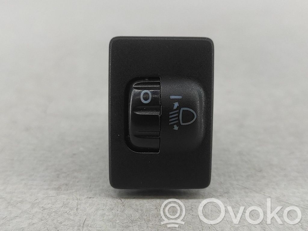 Toyota Yaris Multifunctional control switch/knob 