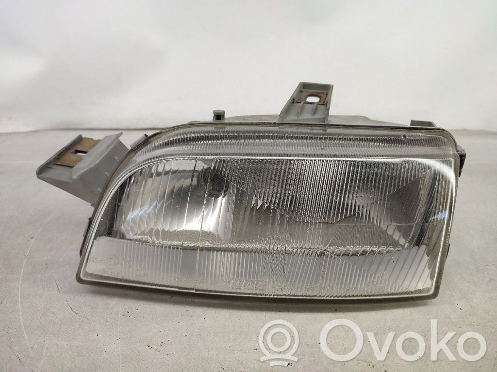 Fiat Punto (176) Scheinwerfer 