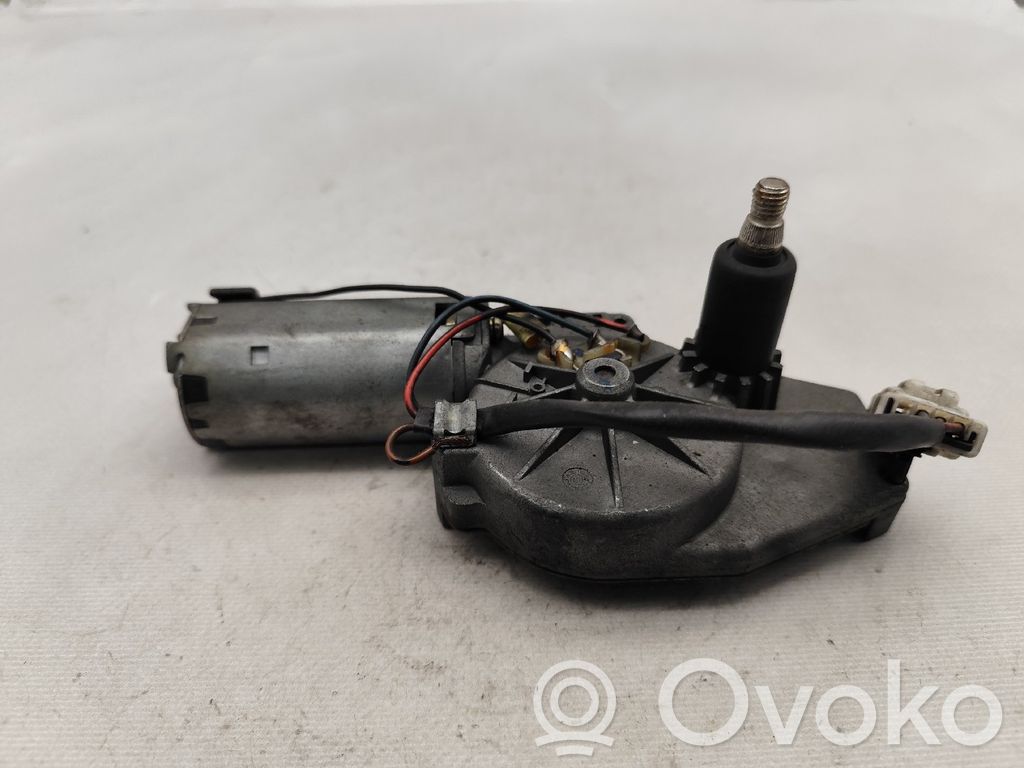 Nissan Almera N16 Takalasinpyyhkimen moottori 