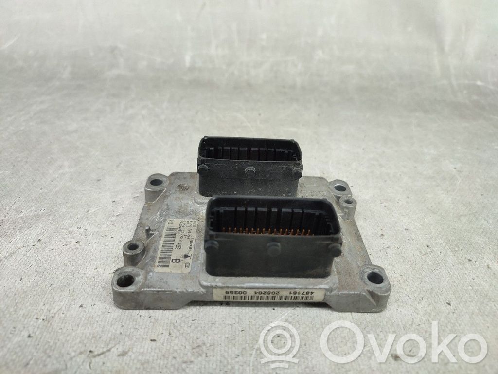 Unidad de control/módulo del motor   1039504981,0261208204,48716