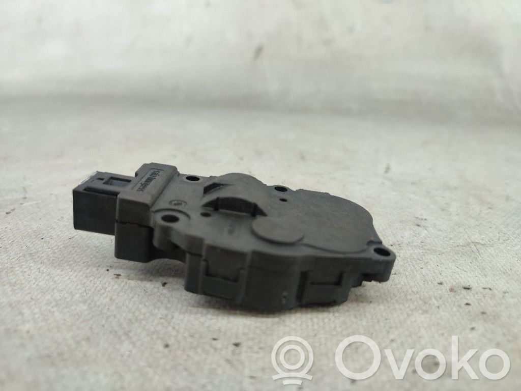 BMW 1 F20 F21 Motor/actuator clapetă aer 
