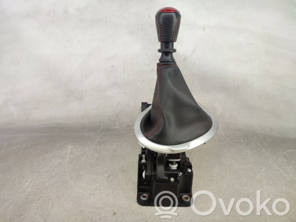 Nissan Juke I F15 Palanca/selector de cambios 