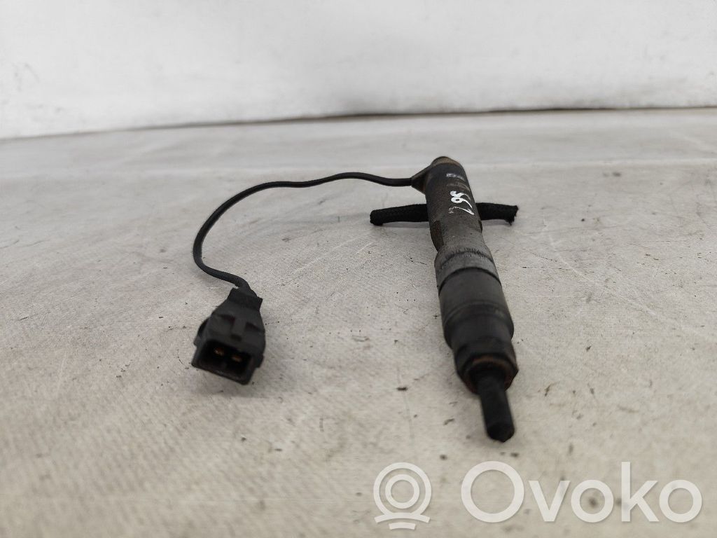 Inyector de combustible   028130201J,0432193830