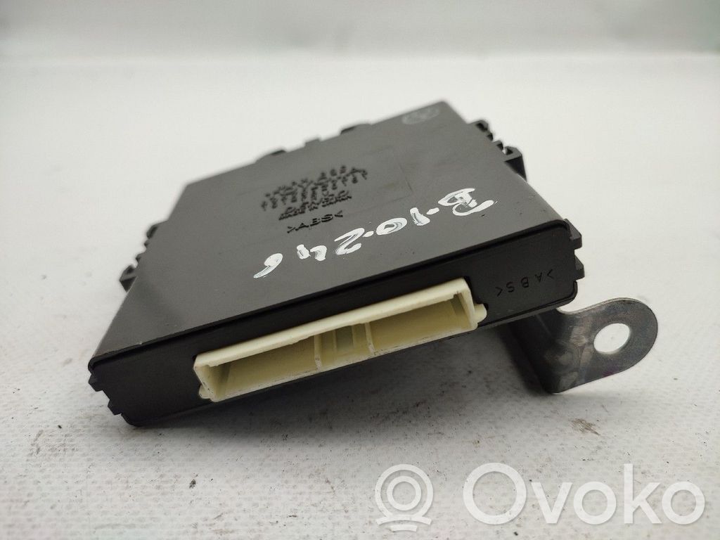 Engine control unit/module   8967047010,COMPUTADOR