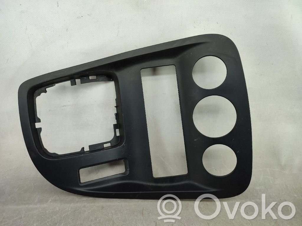 Mercedes-Benz Citan W415 Konsola środkowa / Radio / GPS 