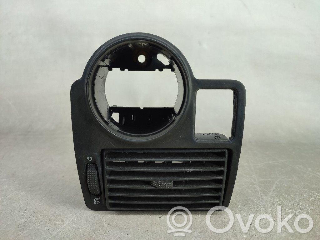 Volkswagen Golf IV Rejilla de ventilación central del panel 