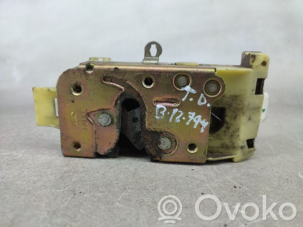 Rear door lock   2PINOS,XS41A26412BH