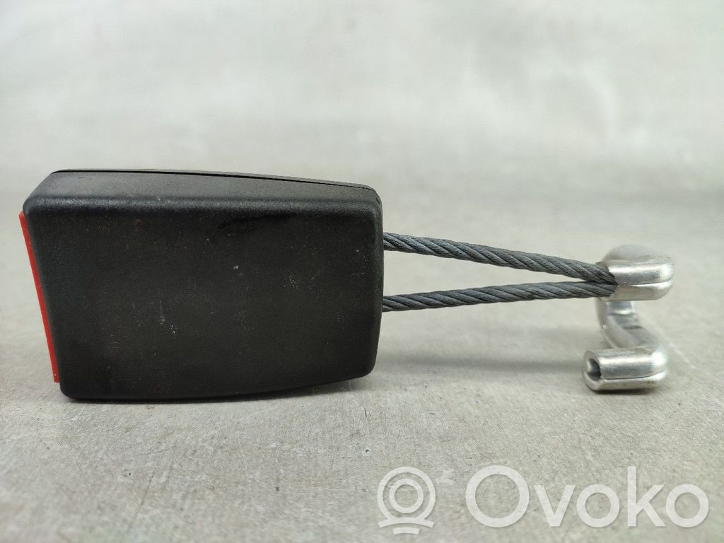 Takaistuimen turvavyön solki   8D0857740A