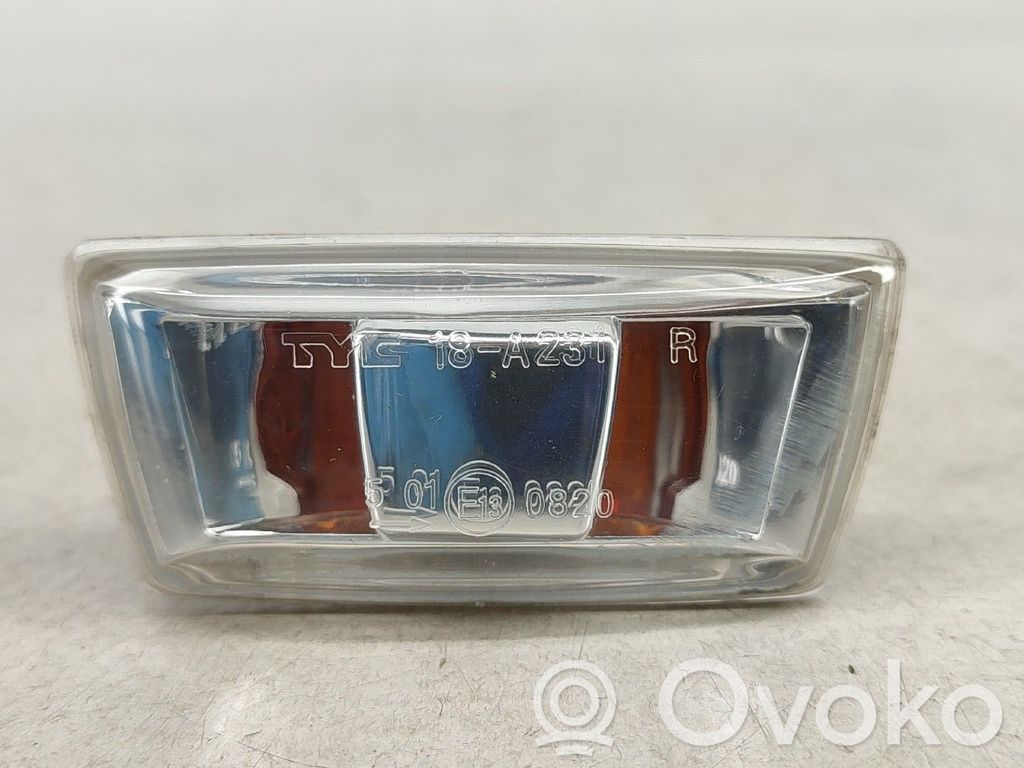 Opel Corsa D Blinker vorne Stoßstange 