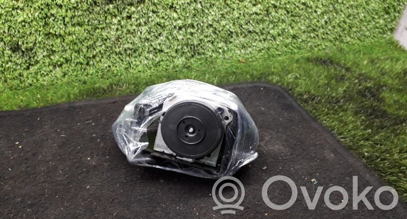 Nissan Qashqai+2 Pas bezpieczeństwa fotela tylnego 