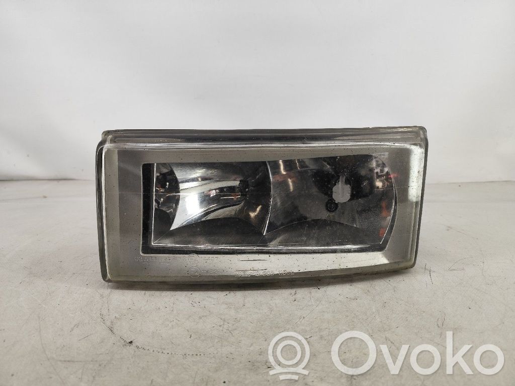 Iveco Daily 3rd gen Phare frontale 