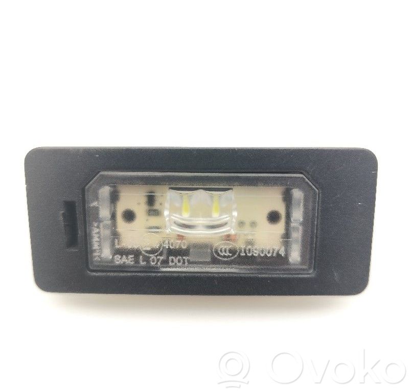 Lampă număr   63267193293