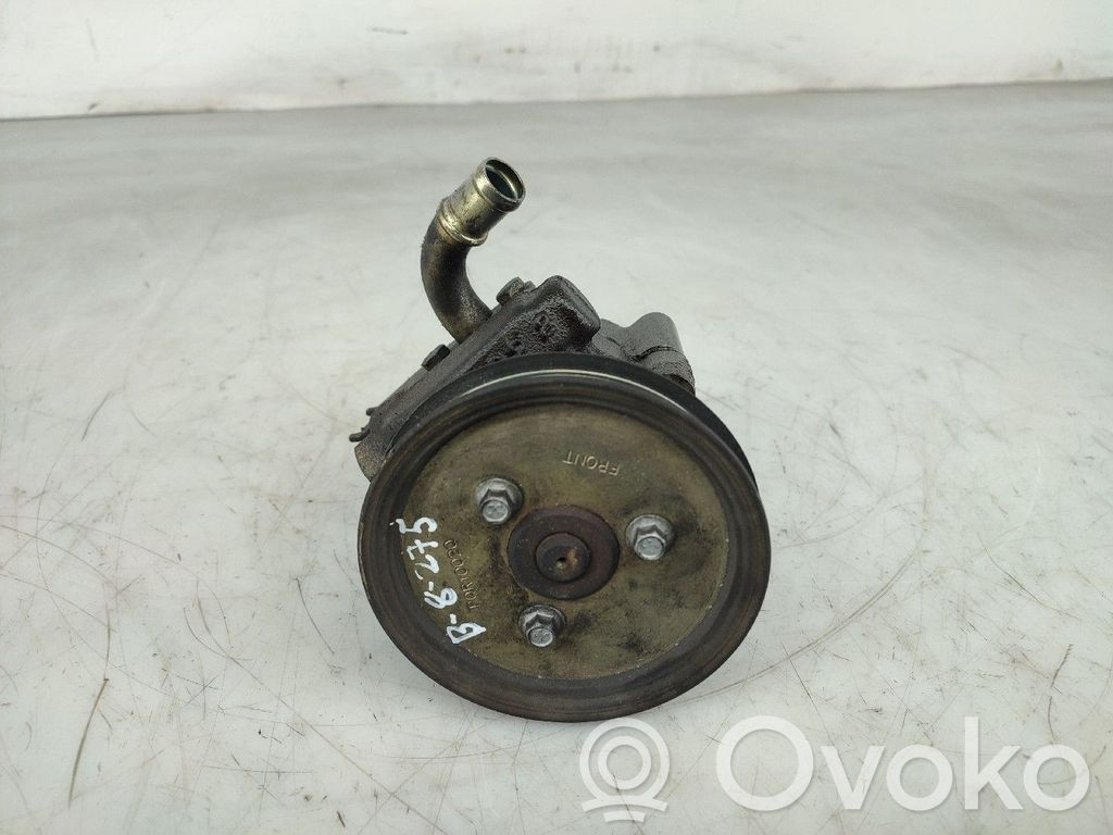 Ohjaustehostimen pumppu   1205082,120508238