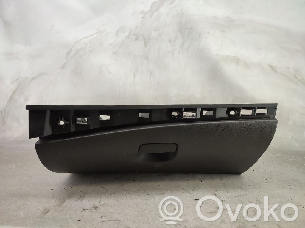 Renault Fluence Hansikaslokero 