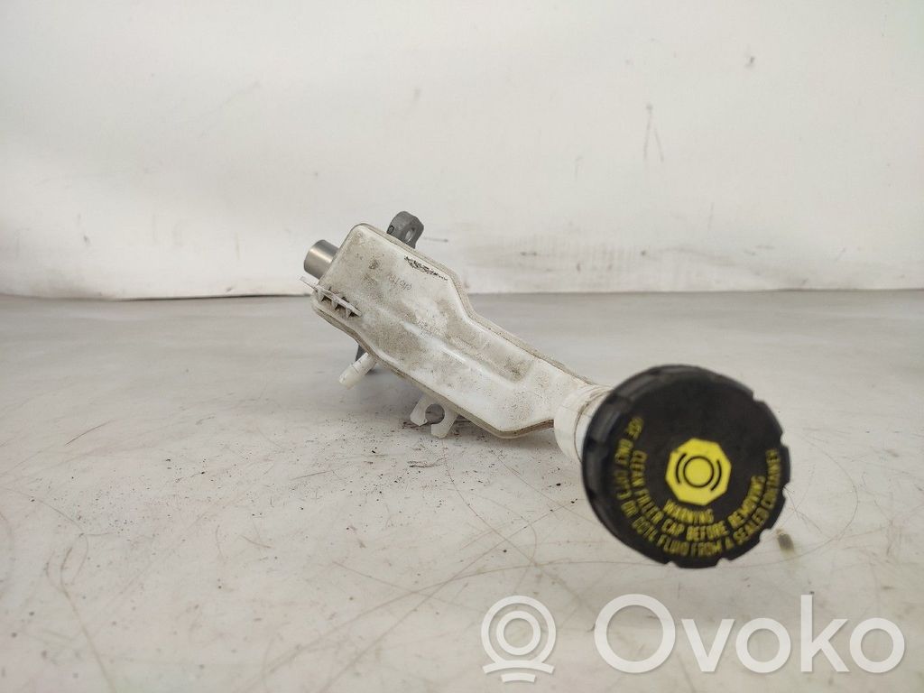 Nissan Juke I F15 Główny cylinder sprzęgła 