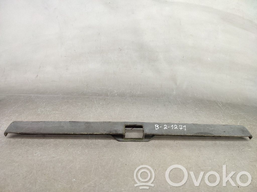 Opel Corsa A Šoninė apdaila (prie lango) 