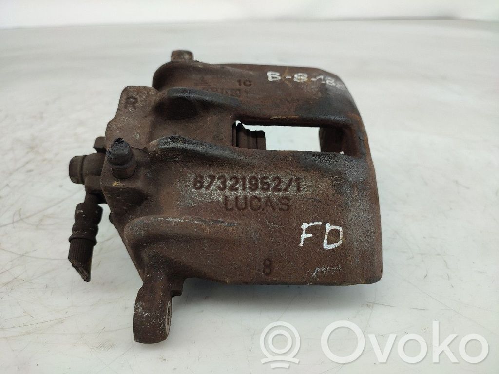 Étrier de frein avant   67321952
