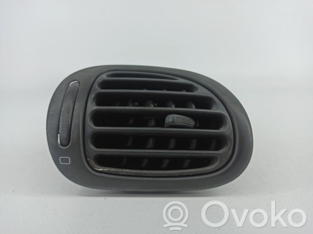 Peugeot 206 Luftausströmer Lüftungsdüse Luftdüse Mitte 