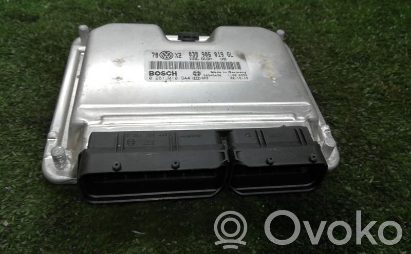 Unitate/modul de control motor   0281010944