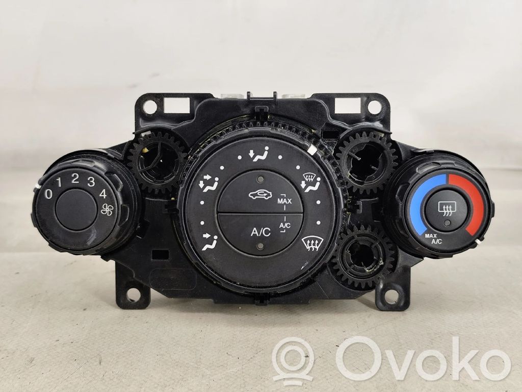 Unitate control climatizare   8A6118549,8A6919980