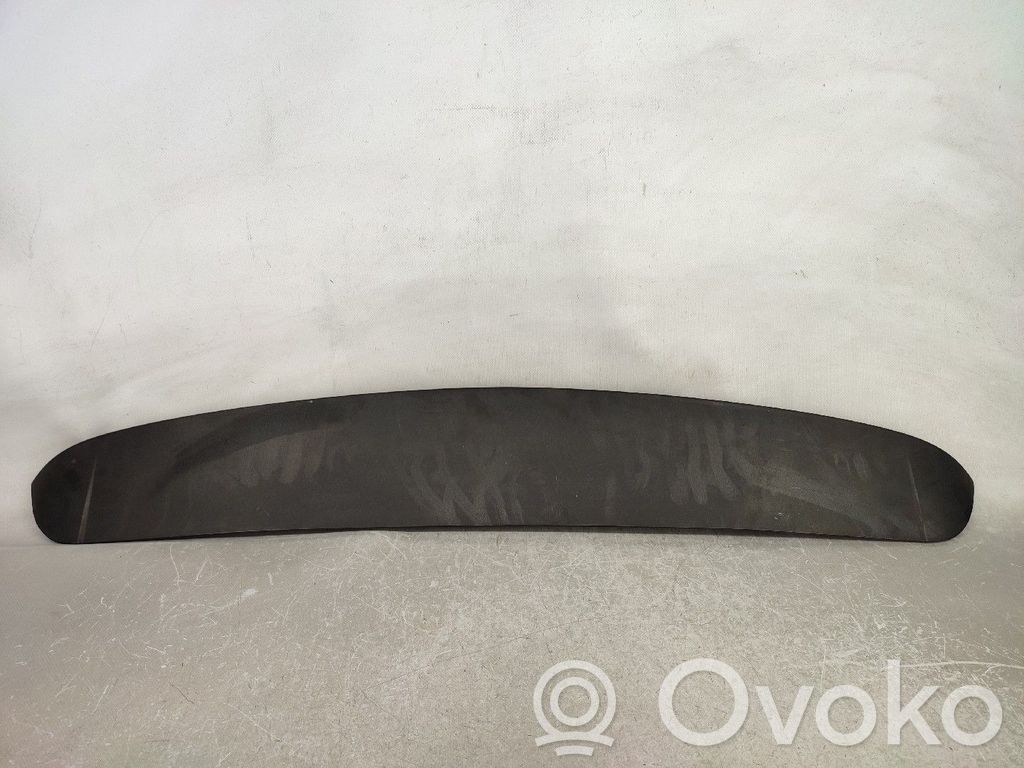 Tailgate/trunk spoiler   COM3OSTOP