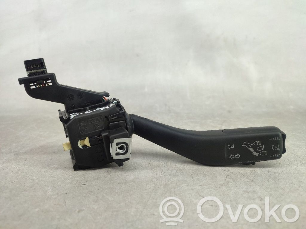 Volkswagen Golf VI Leva/interruttore dell’indicatore di direzione e tergicristallo