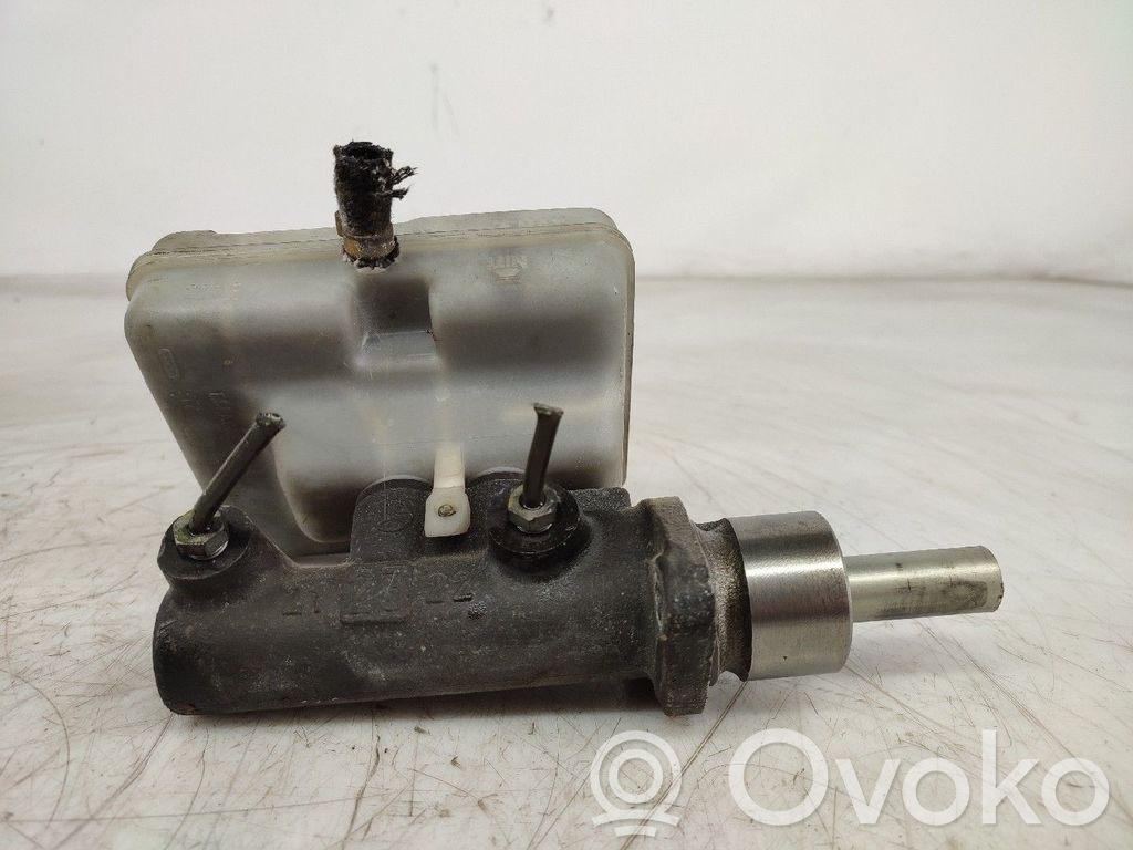 Mercedes-Benz Sprinter W901 W902 W903 W904 Główny cylinder hamulca
