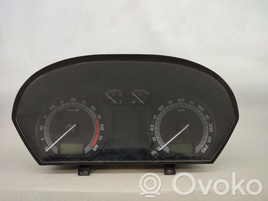 Skoda Fabia Mk1 (6Y) Vitezometru (grup de instrumente) 