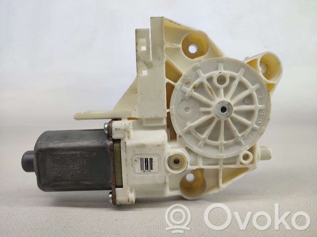 Etuoven ikkunan nostomoottori   0130822216,4M5T14553