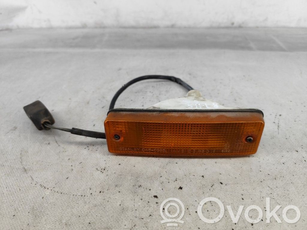 Honda Shuttle Blinker vorne Stoßstange 