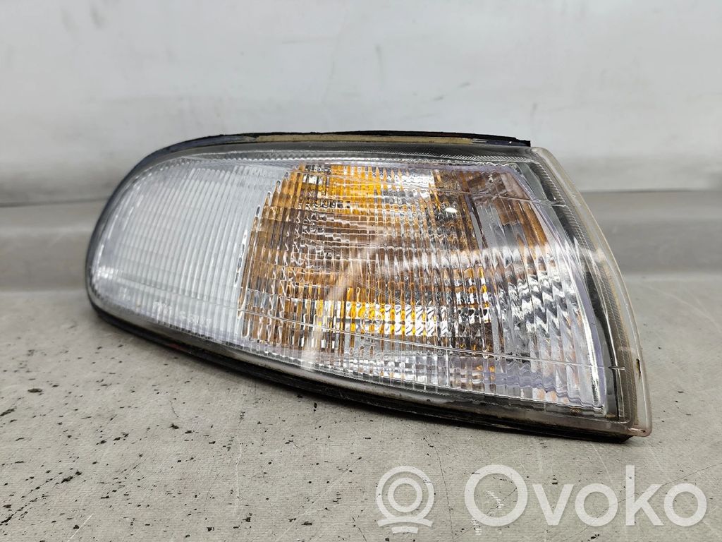 Mazda 626 Front bumper turn signal 