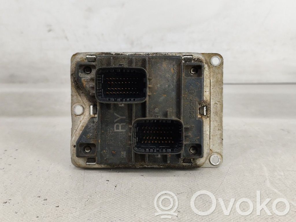 Opel Corsa B Dzinēja vadības bloks 
