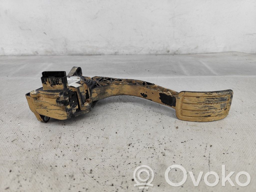 Pedal del acelerador   86ET40,1117170,6PINOS