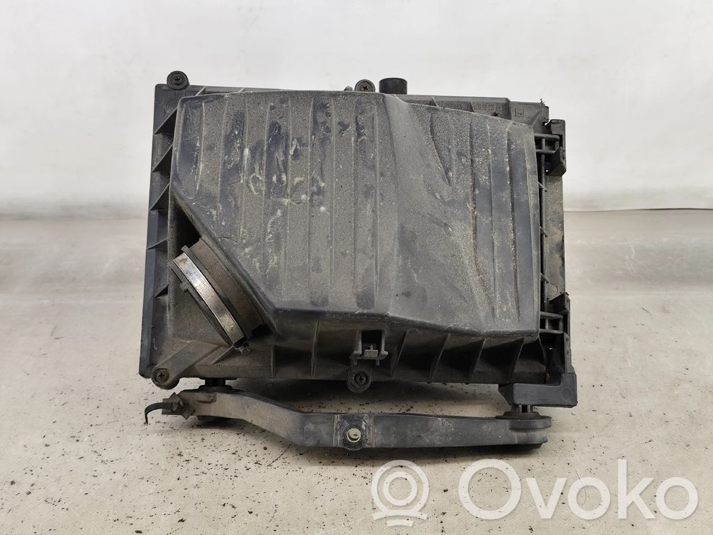 Opel Corsa C Ilmansuodattimen kotelo 
