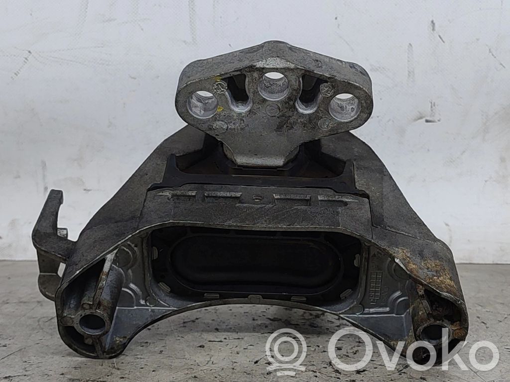Opel Astra J Soporte de montaje del motor 