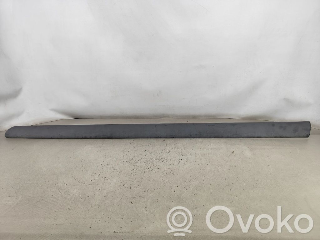 Etuoven lista (muoto)   DGC102810LH