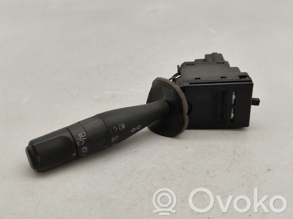 Peugeot 206 Leva/interruttore dell’indicatore di direzione e tergicristallo 