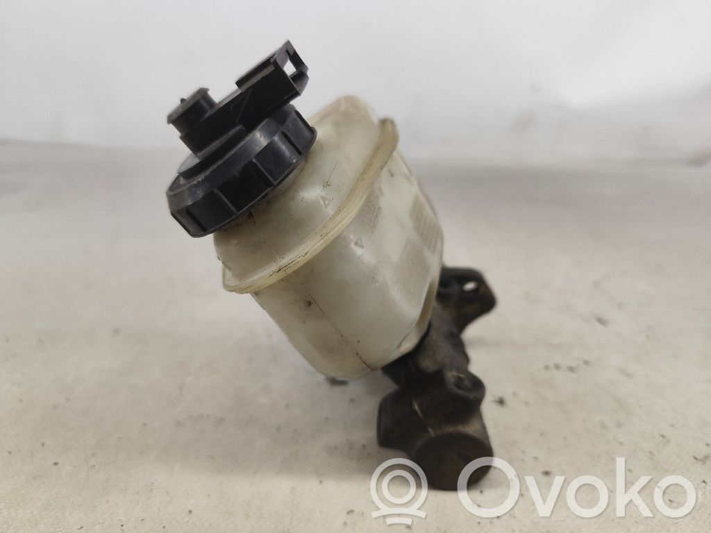 Master brake cylinder   7700720471