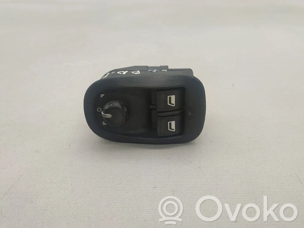 Peugeot 306 Interruptor del elevalunas eléctrico 
