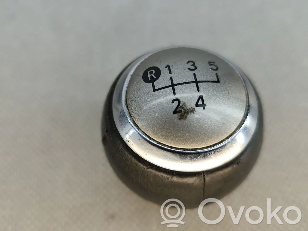 Interruptor/perilla de marchas   NV