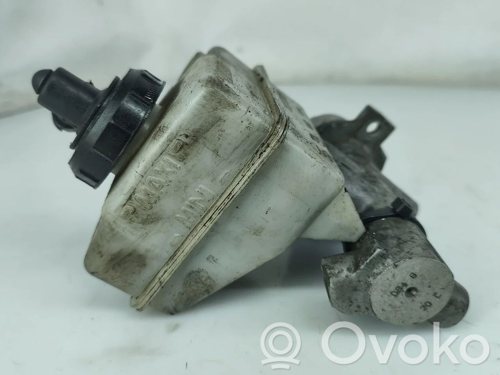 Renault Master II Master brake cylinder 